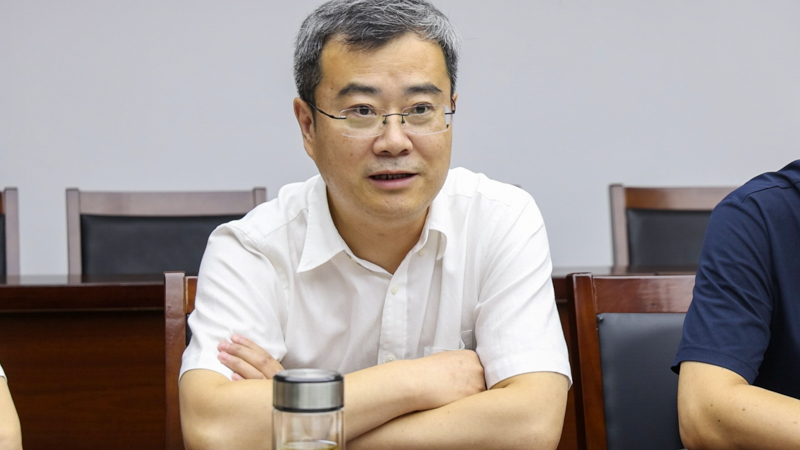 英山县副县长讲话.JPG